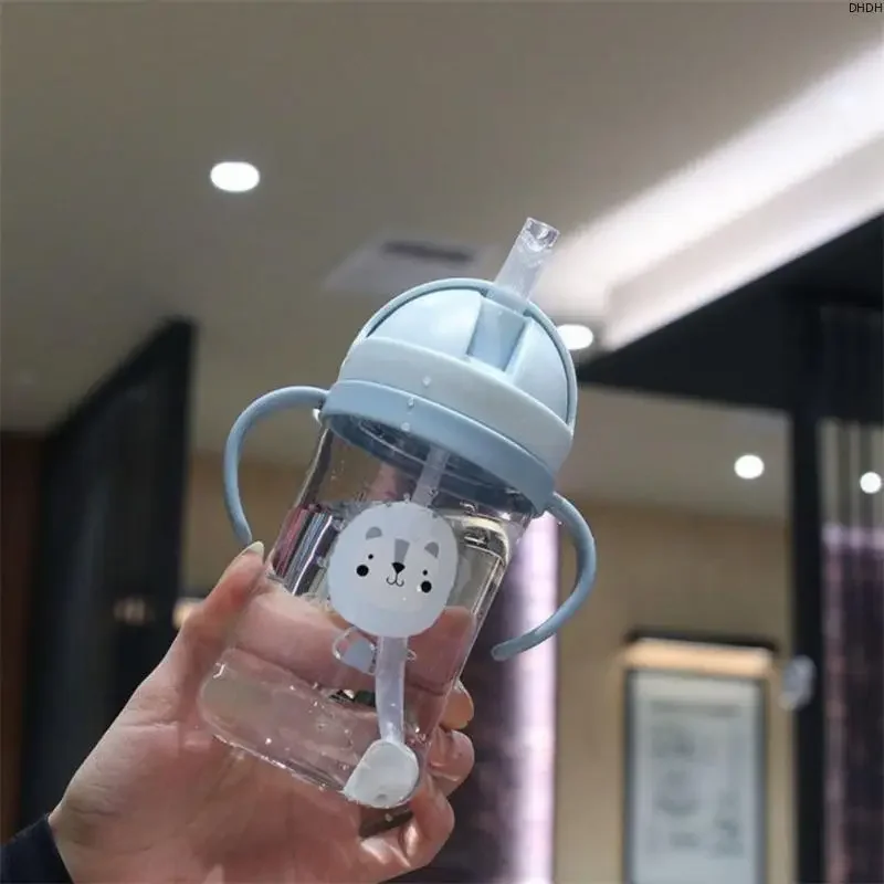 2025 漫画パターン屋外子供飲料ボトルわらベビー授乳カップ - Baby Food Dispensing Spoon のレビューと価格